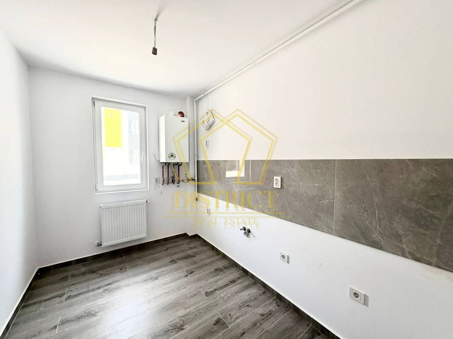 Apartament decomandat cu o camera | Giroc | Hotel IQ - Poză 1