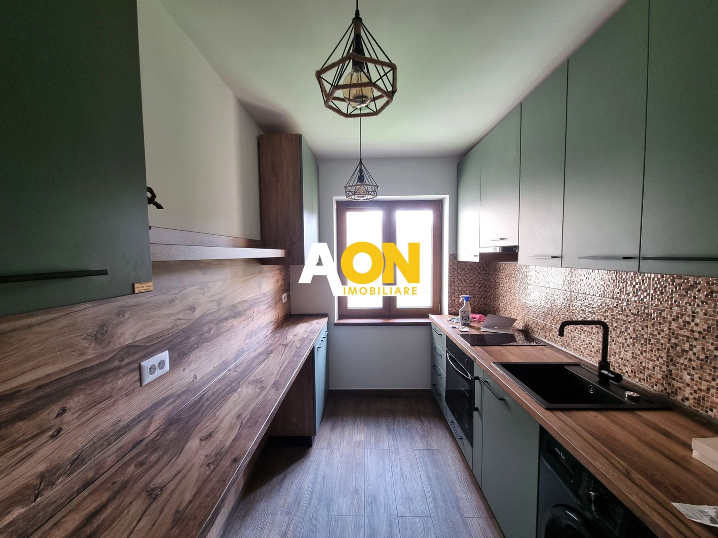 De vanzare apartament 2 camere renovat, etaj 1, Cetate - Poză 1