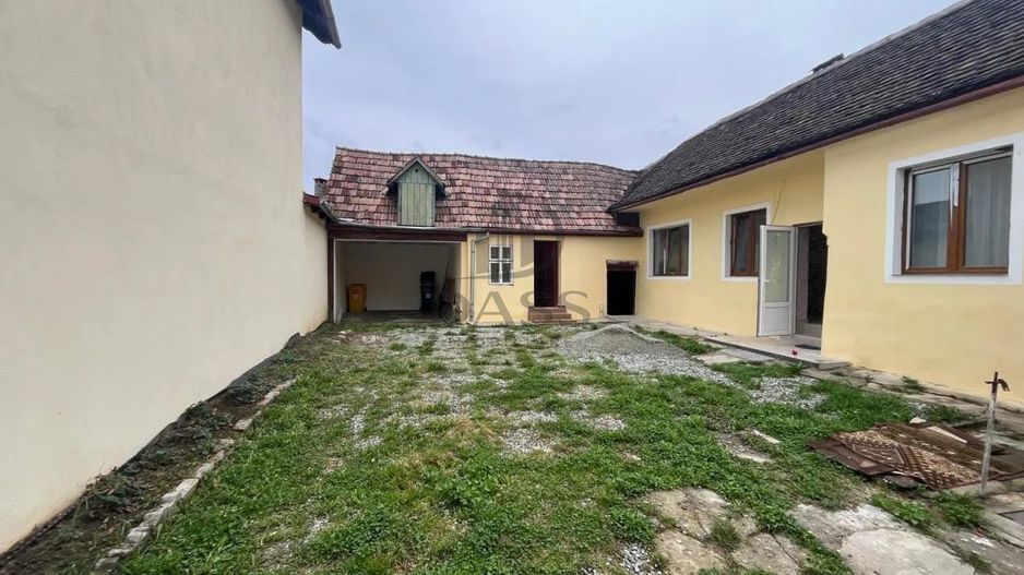 Casă individuală 2 camere Saliste Sibiu - Poză 1