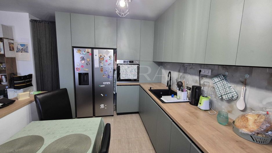 Apartament 3 camere, complet mobilat și utilat, Florilor central. - Poză 3