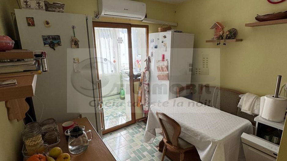 Apartament cu 3 camere – 71 m.p.- Nicolina 2, geam la baie - Poză 6