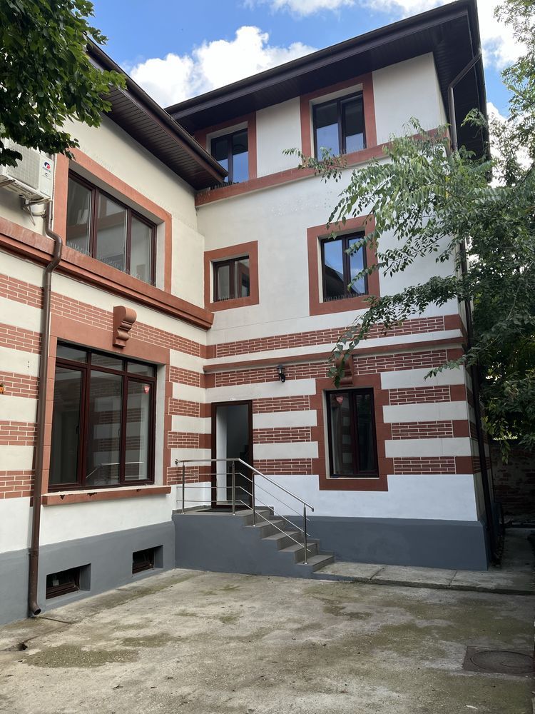 Casa Piata Victoriei/Sevastopol - Poză 1