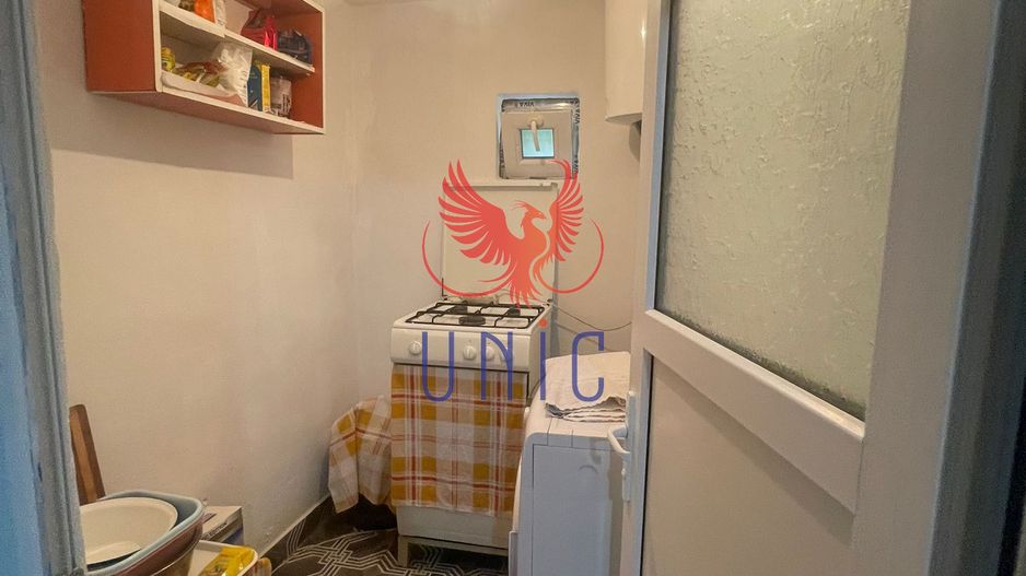 Casa cu teren de 1000 de mp -Radovan - Poză 9