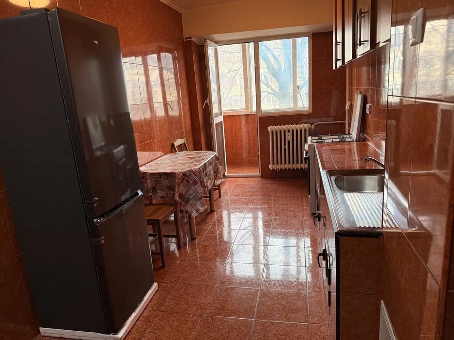 AP. 3 CAMERE CRANGASI, DOG-FRIENDLY, BUCATARIE INCHISA, METROU 5 MIN - Poză 6