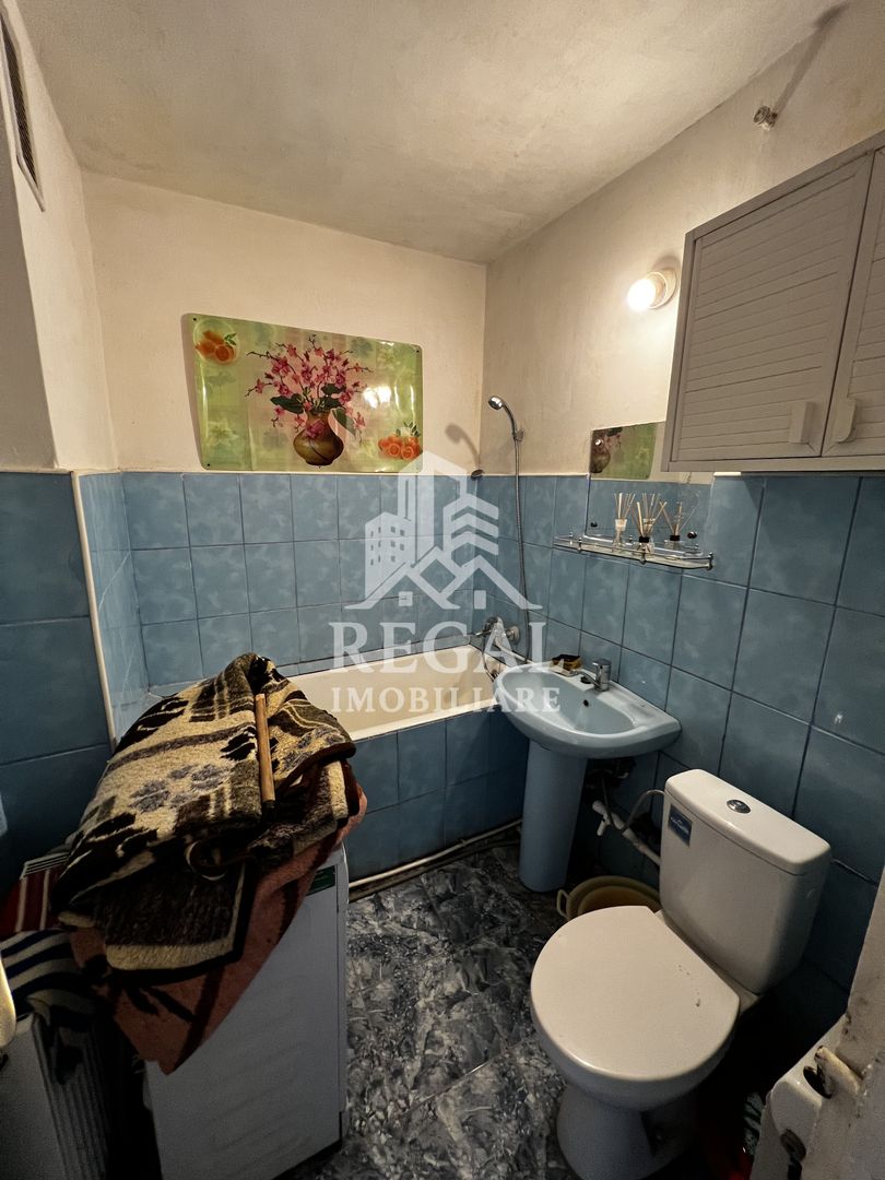 Apartament 2 camere, 43 mp, balcon mare, acoperiș, etaj 4/4 - Poză 6