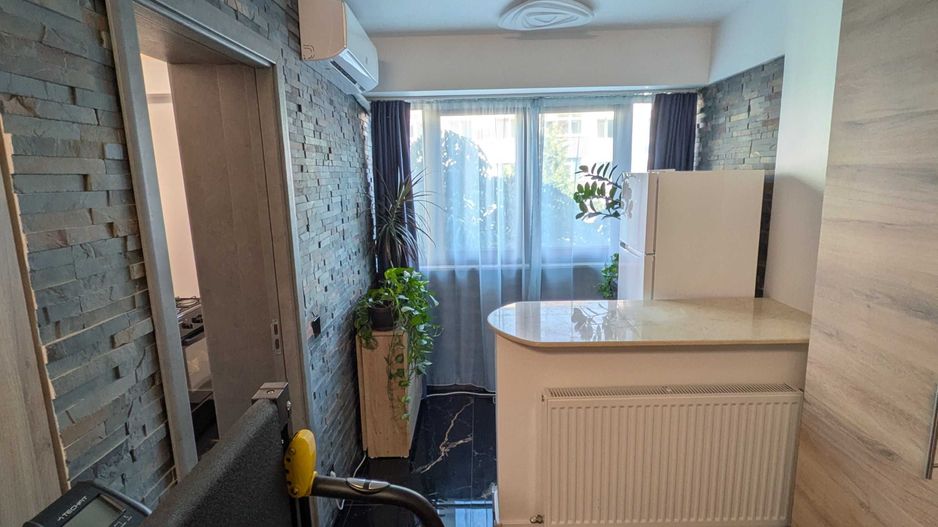 Garsoniera renovata in bloc 1980 Favorit, Drumul Taberei - Poză 2