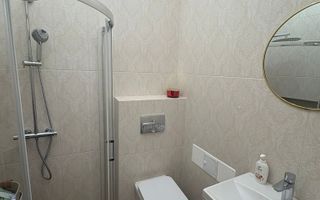 🏢De închiriat apartament 2 camere, Centru, 550 euro - Poză 5