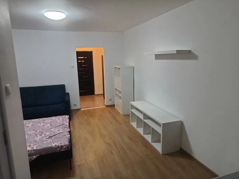 Garsonieră Titan –renovată 2025, Prima Inchiriere, 10 min Metrou Titan - Poză 3