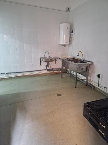 Spațiu comercial cu terasă stradală | 70 mp + pivniță 45 mp - Poză 6