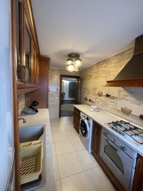 De inchiriat apartament 3 camere, Piata Alba Iulia sect 3 - Poză 3