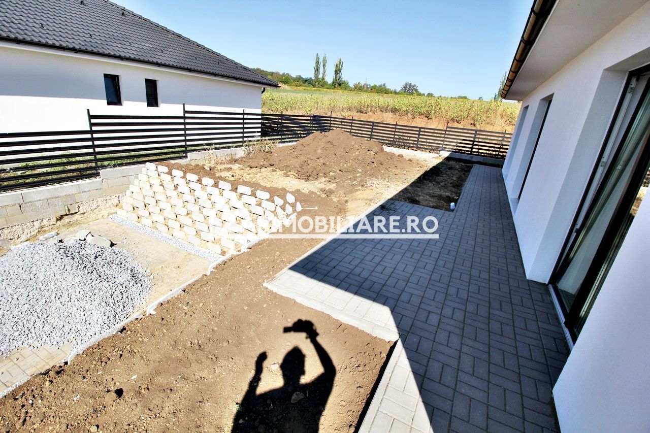 Casa 4 camere la cheie,130 mp,500 mp teren,cartier Unirii - Poză 13