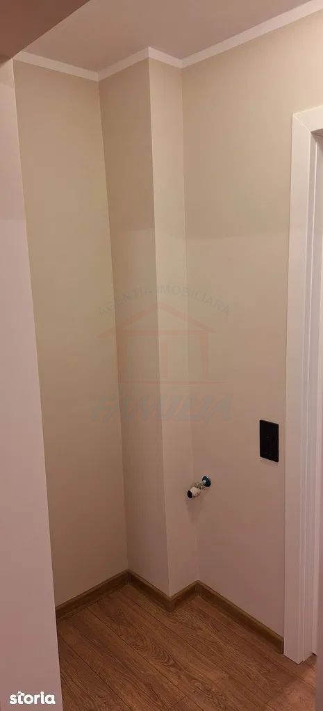 Vanzare apartament  renovat complet, zona Parfumul Teilor, etaj 1. - Poză 6