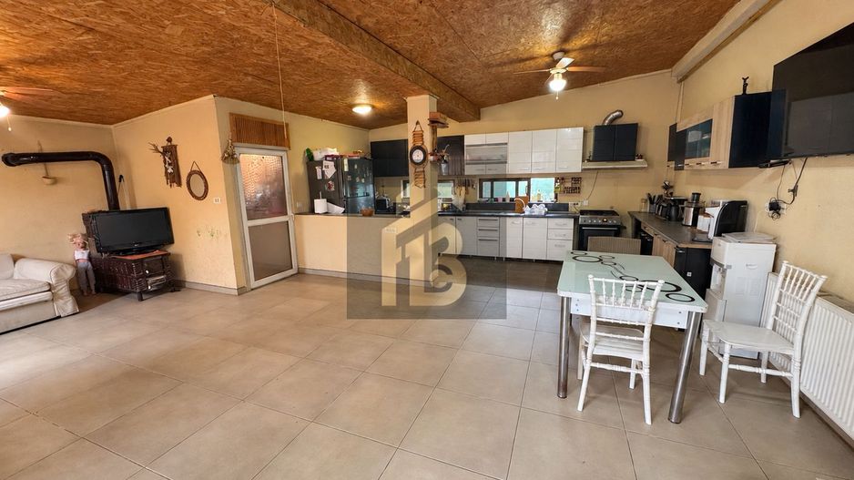 Potențial investițional | 7 camere | Teren 1.438 mp | Periș - Poză 5