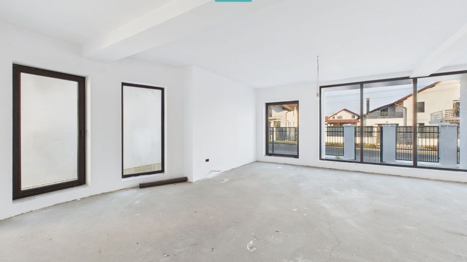 Casa cu 5 camere in Livada - Poză 15