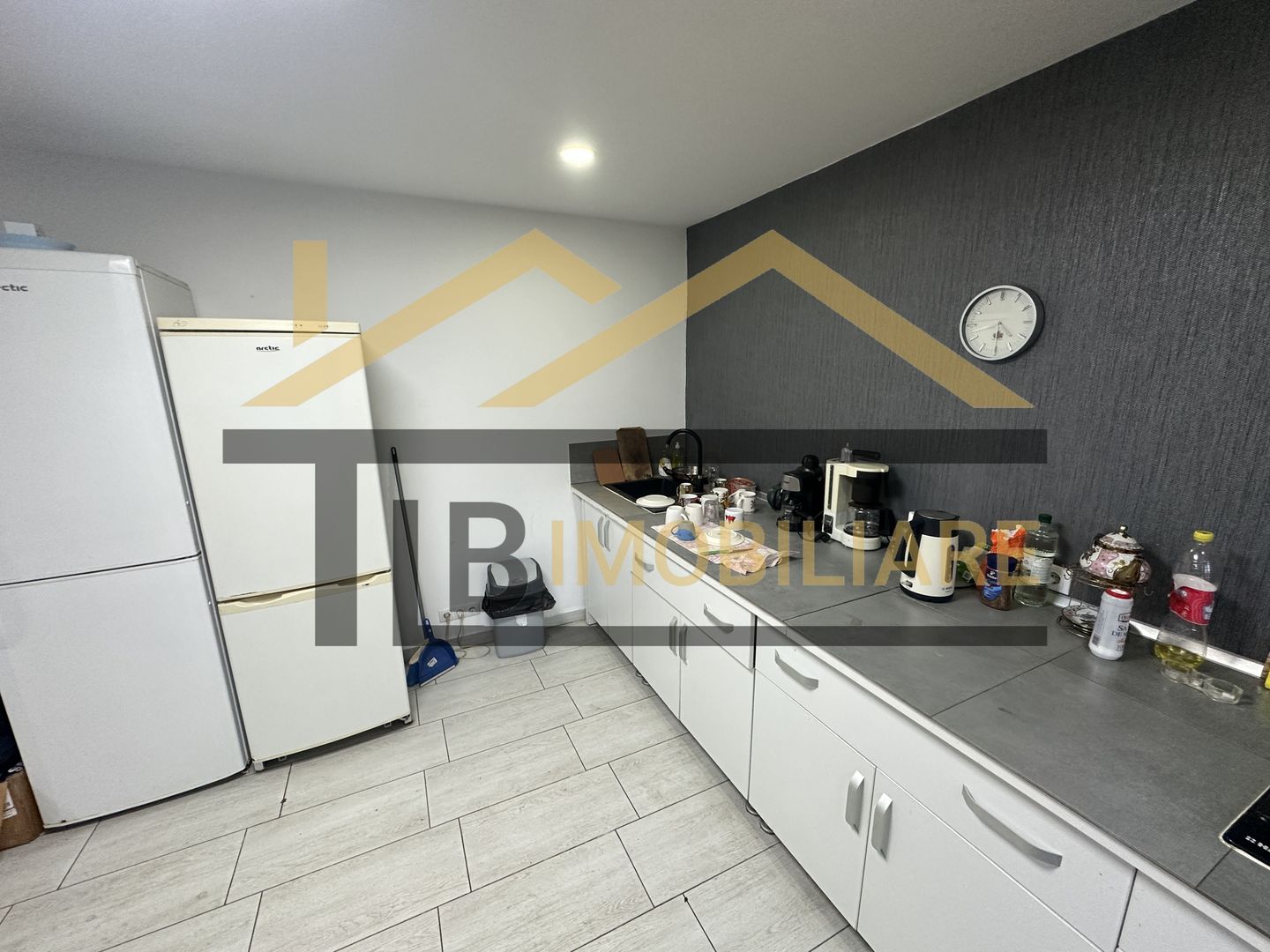 Casa cu 6 camere, 290mp, capacitate 14 persoane, Zona Cristesti - Poză 10