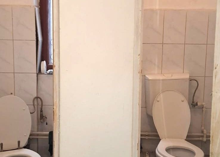 Sanctuar de Epocă: Reședință Grandioasă cu 10 Camere, Turn și Grădină - Poză 14