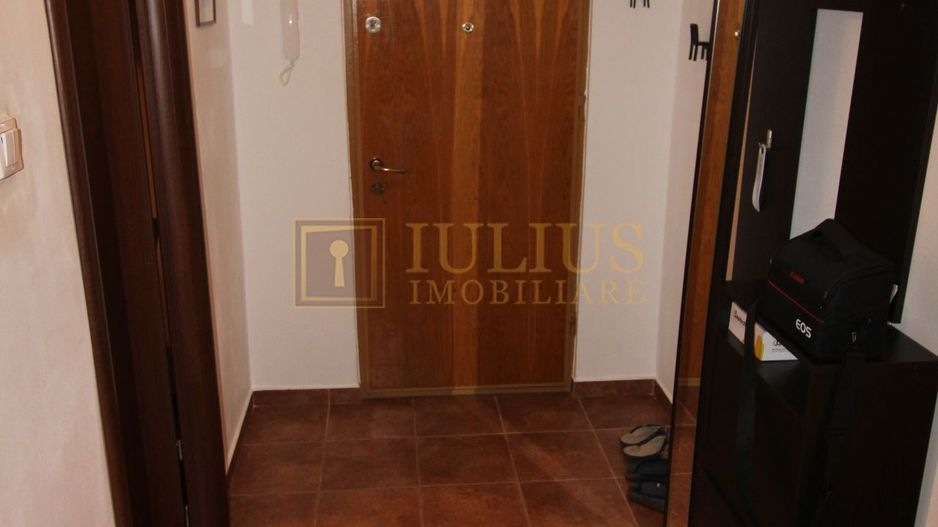 3 camere, 2 bai, centrala proprie, la 7 minute de Spitalul Judetean - Poză 7