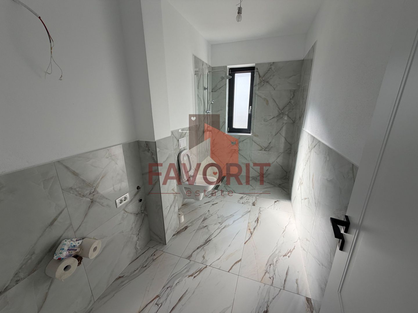 Casa individuala. 172 mp utili. Garaj. Disponibila imediat - Poză 14