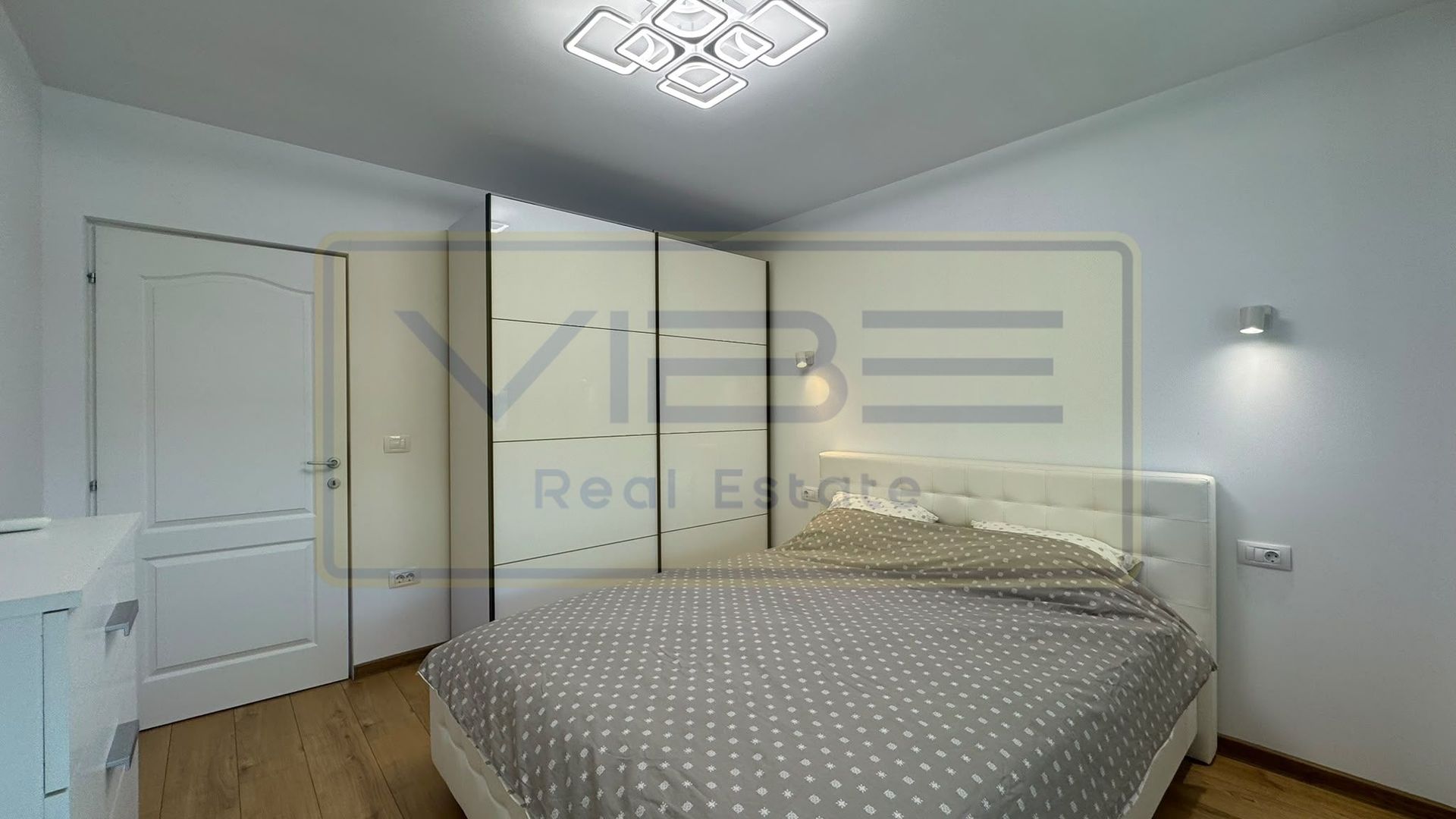 Apartament 2 camere renovat zona Podu Ros - Palas Campus - Poză 1