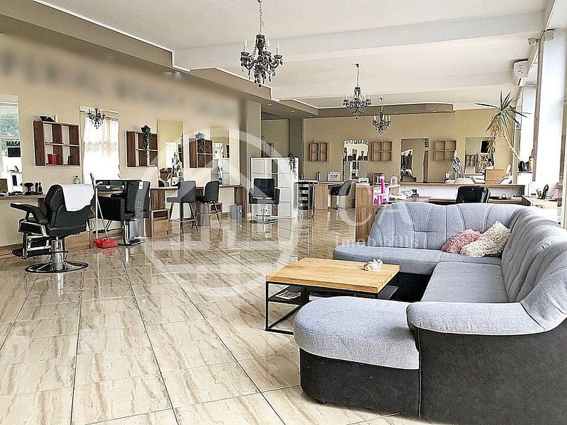 Spatiu comercial de inchiriat cu 7 camere in zona Iosia Nord, Oradea - Poză 4