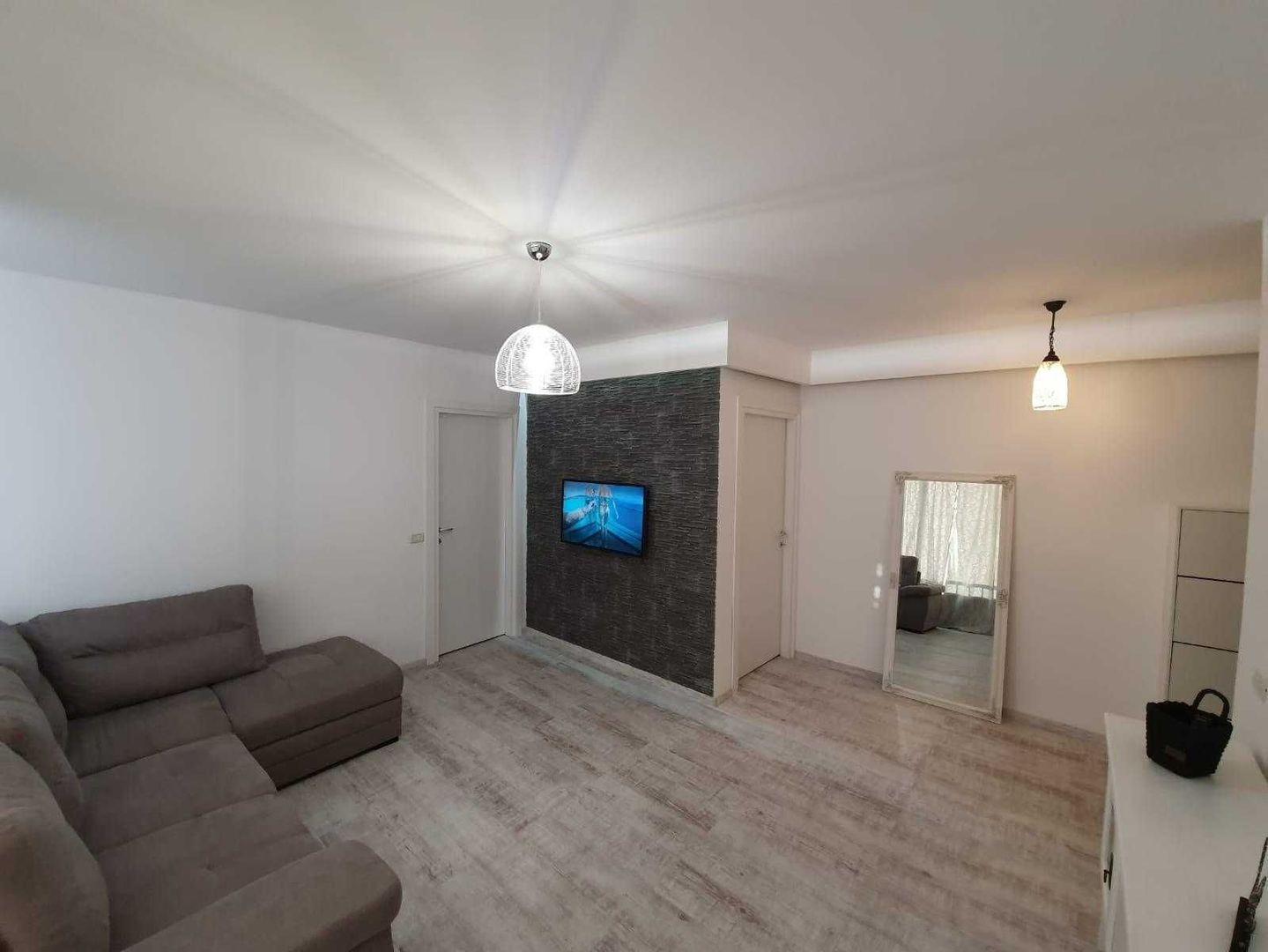 inchiriez apartament 2 camere in Bragadiru - Poză 2