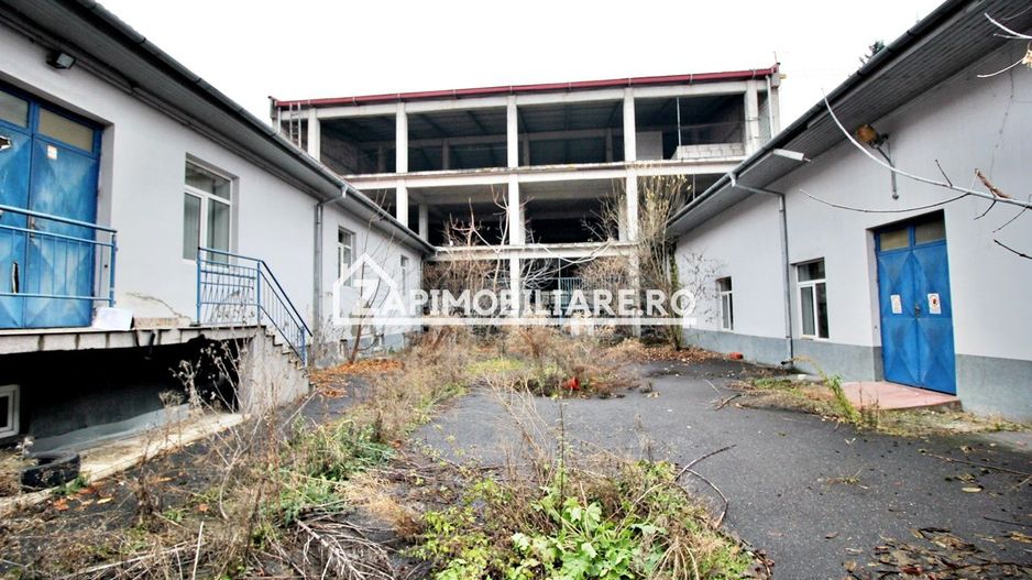 Spatiu comercial 2.800 mp.Piata Republicii,555 euro mp - Poză 2