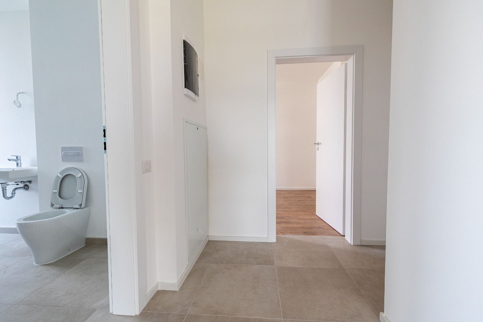 Ateneo - Torontalului | 2 Camere | Decomandat | Balcon 11 mp | Loc de Parcare. - Poză 14