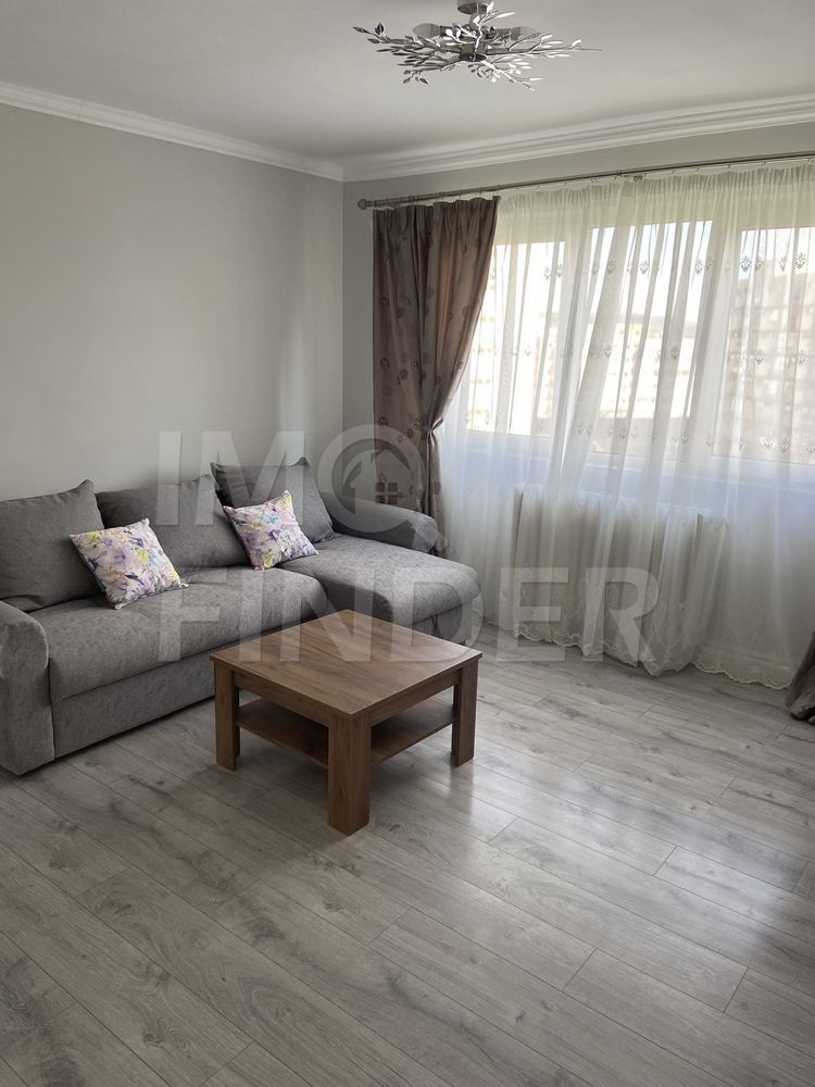 Apartament 3 camere decomandate, zona Big - Poză 1