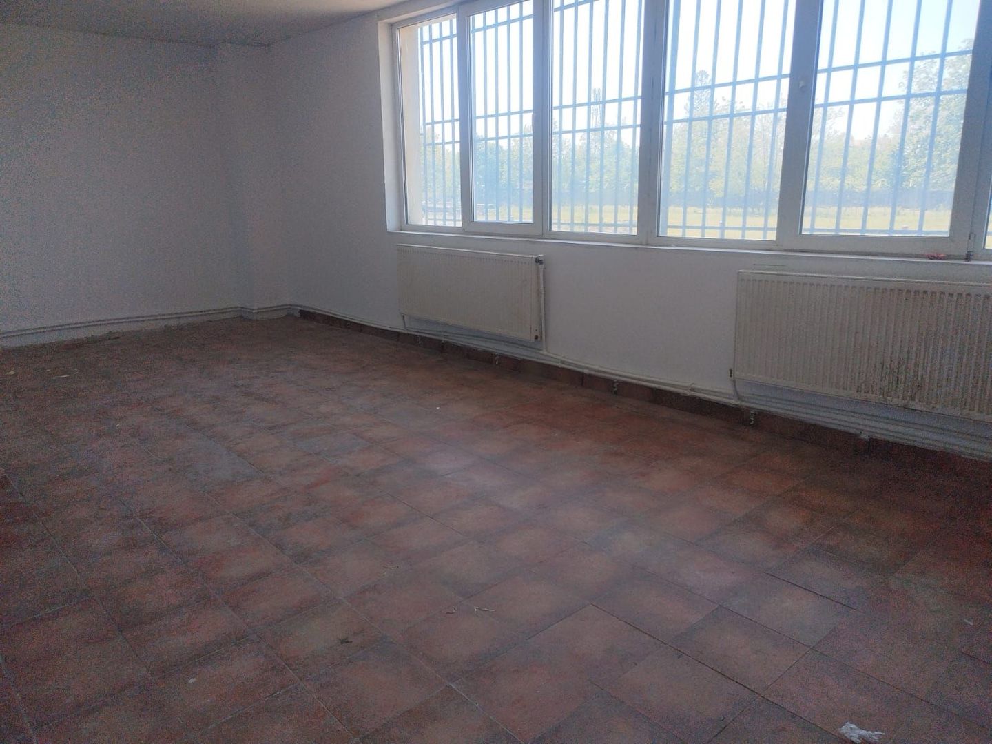 Spatiu comercial cu rampa pentru masini / Otopeni-Odai - Poză 3