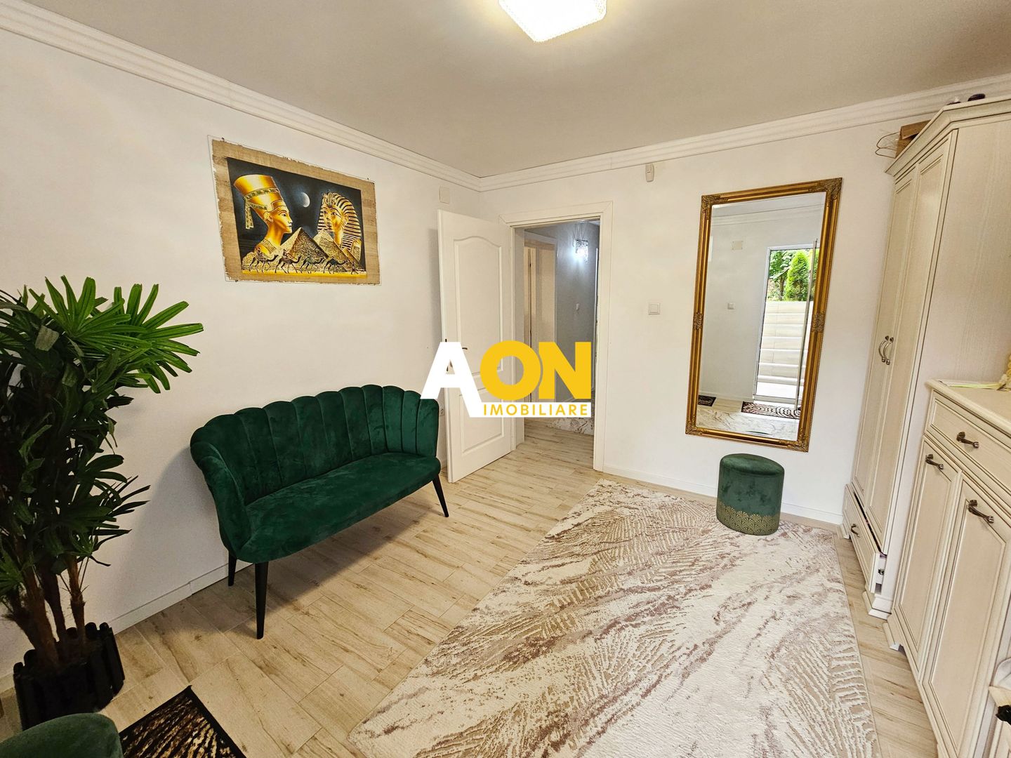 Apartament la casa, 5 camere, 121 mp utili+curte 180 mp, cu filigorie - Poză 5
