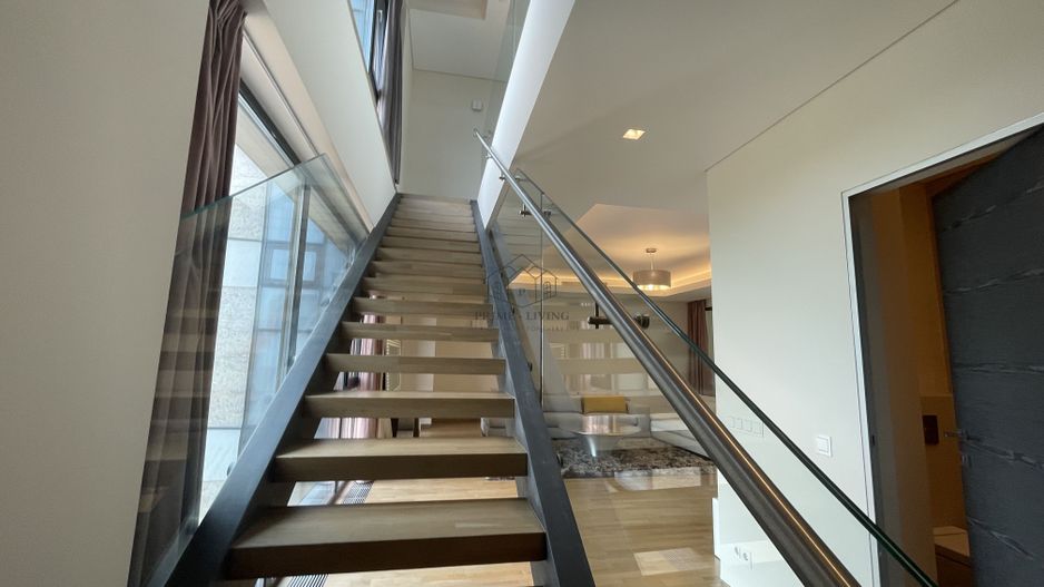 APARTAMENT SPATIOS DE LUX CU 4 DORMITOARE LA INCHIRIERE IN PRIMAVERII - Poză 3