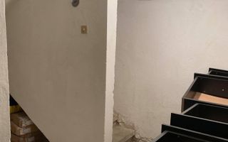 Spatiu comercial , suprafata de 300 mp , pret 1700 EURO negociabil - Poză 4