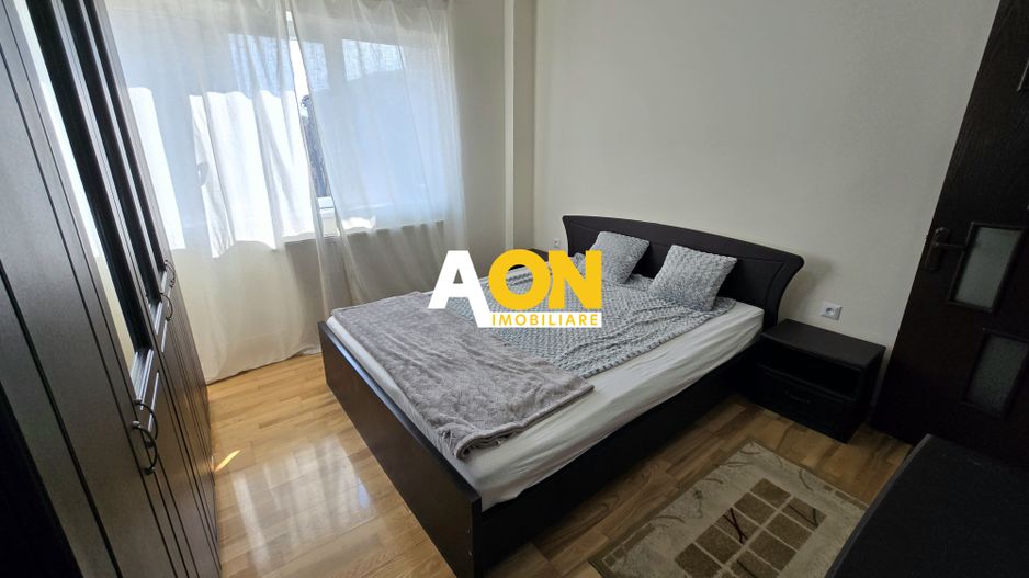 Apartament 2 Camere, Renovat Zona Cetate, Bloc cu Lift - Poză 3