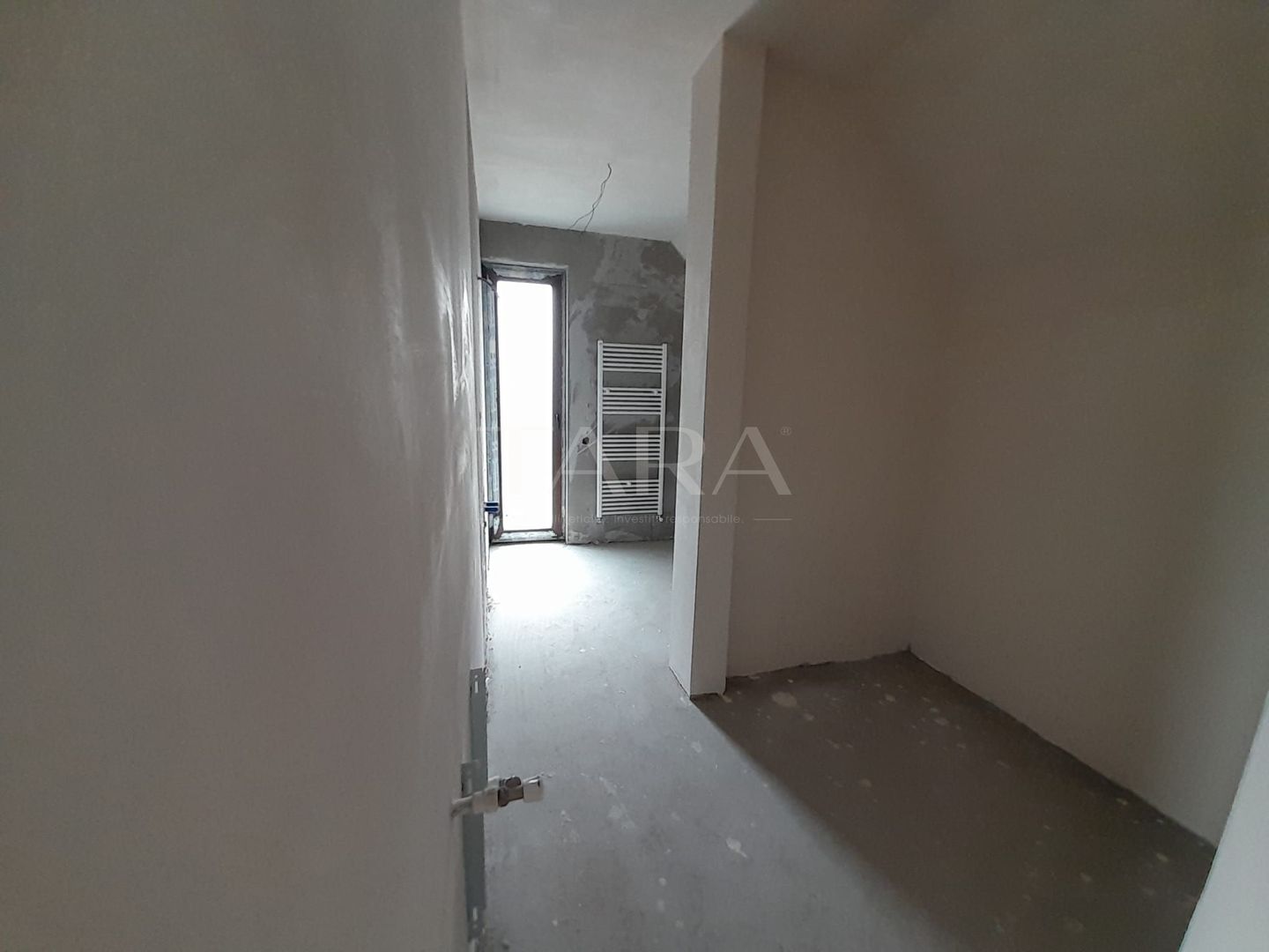 Casa individuala la intrare in Campenesti - Poză 6