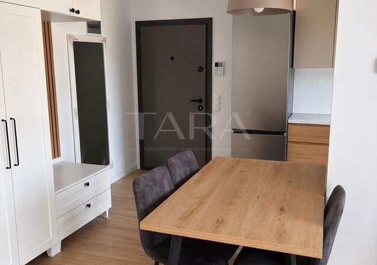 Apartament 2 camere, imobil nou, complet mobilat, parcare si boxă. - Poză 4