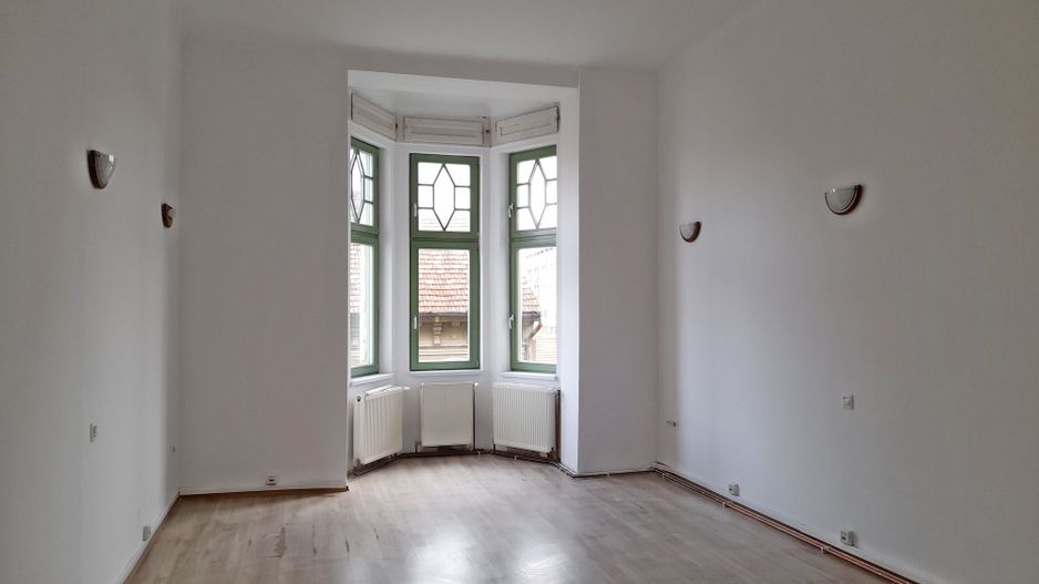 De inchiriat spatiu de birou situat pe strada Iosif Vulcan, Oradea - Poză 5