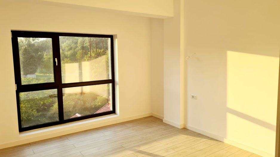 Apartament 3 camere de vanzare - Poză 4