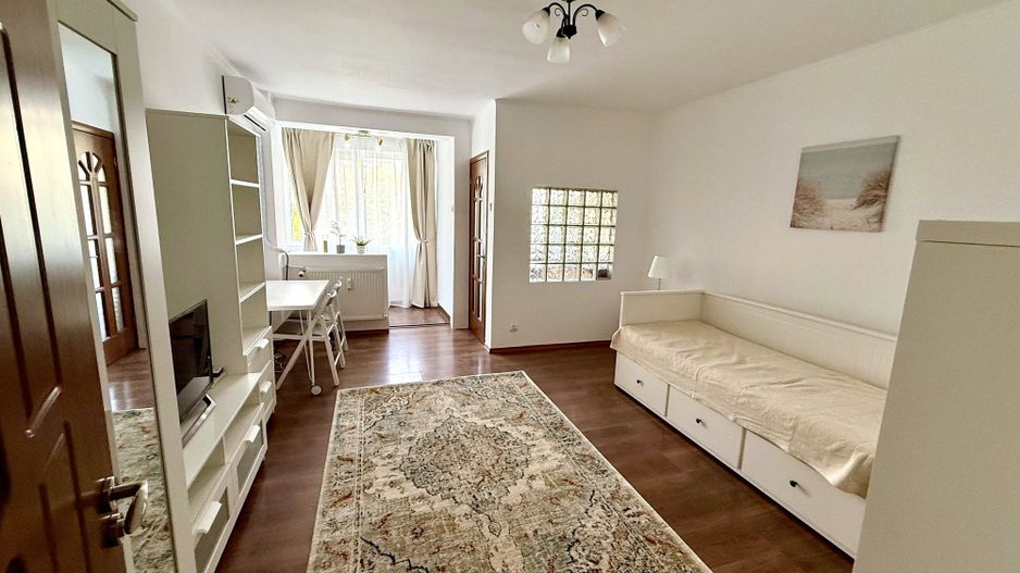 Închiriere Garsonieră renovată, prima închiriere, 3 min metrou Dristor ✨ - Poză 1