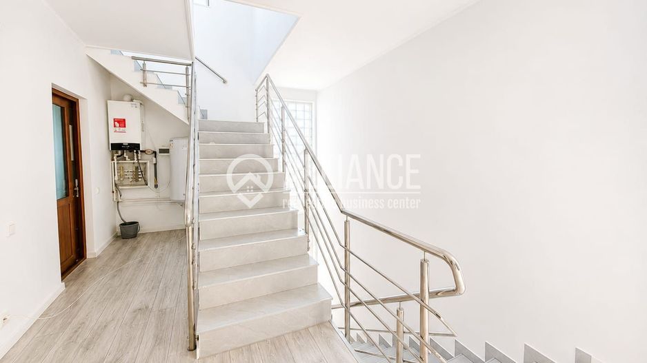 VALU LUI TRAIAN -Casa 6 Camere P+1+M 201 mp utili - Poză 7