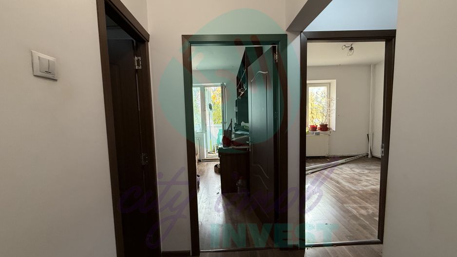 3 camere cu CENTRALA PROPRIE etajul 1 - Poză 2