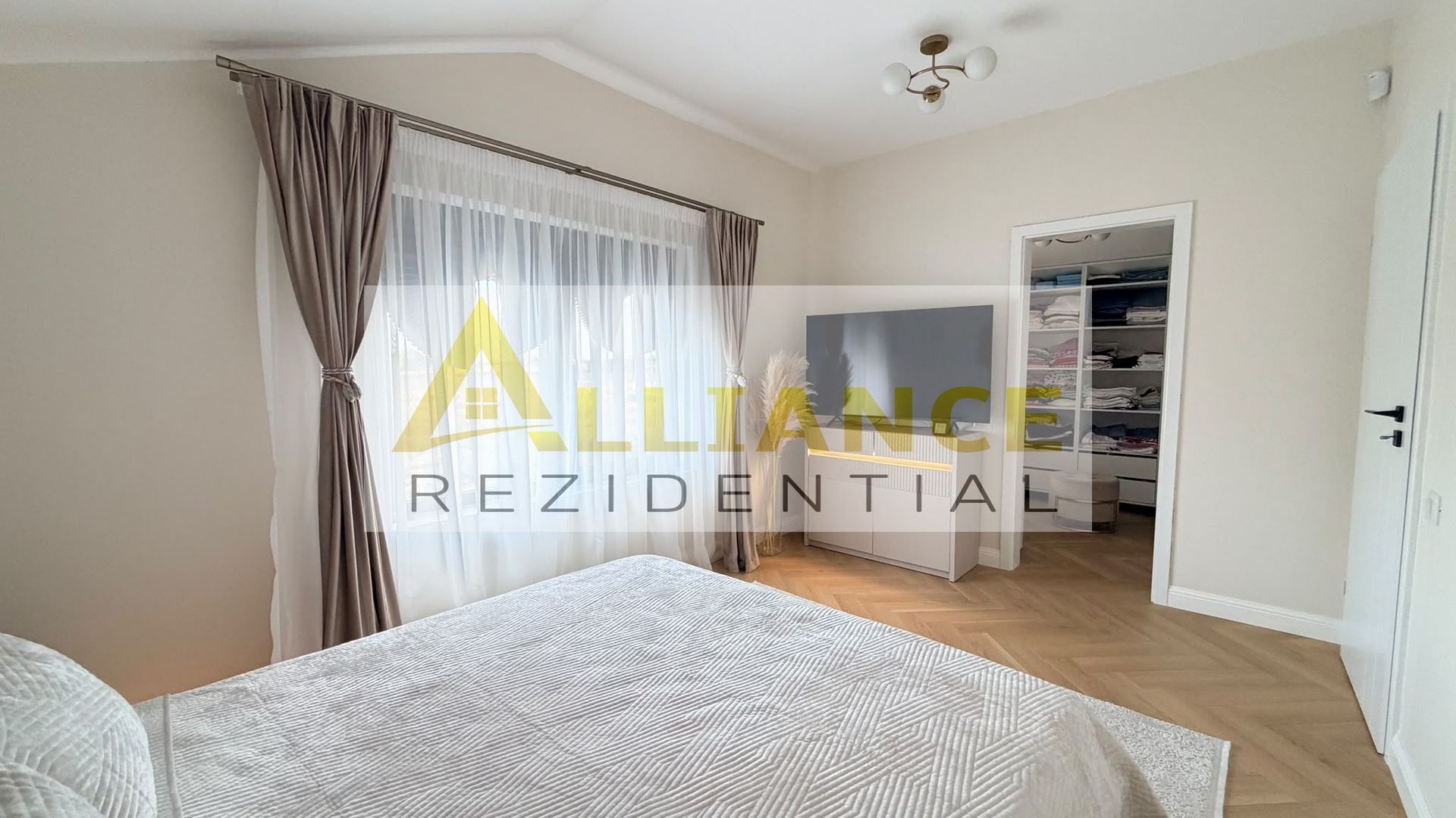 Casa individuala,mobilata/utilata modern,totul nou. - Poză 10