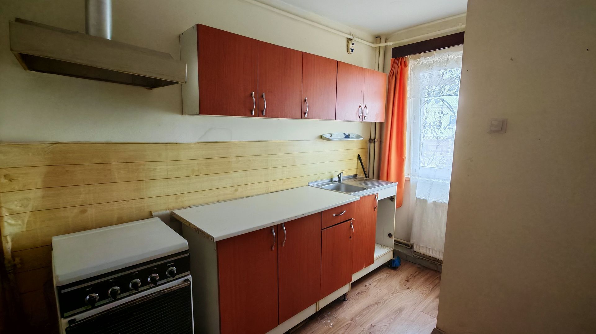 Apartament 2 camere,parter,semidecomandat,zona Coca Cola - Poză 16