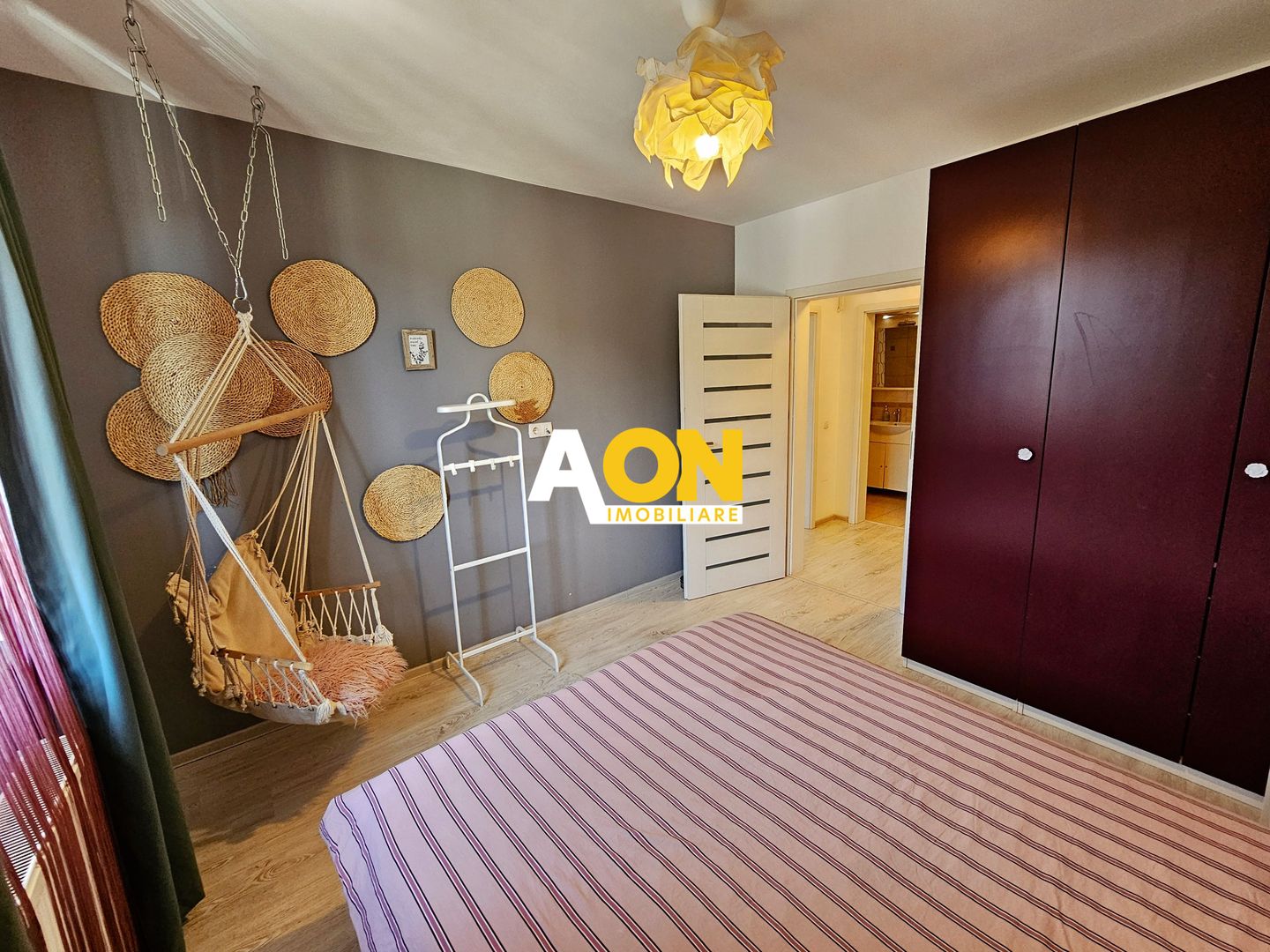 Apartament 3 camere lux, 2 balcoane, mobilat, utilat, ultracentral - Poză 8