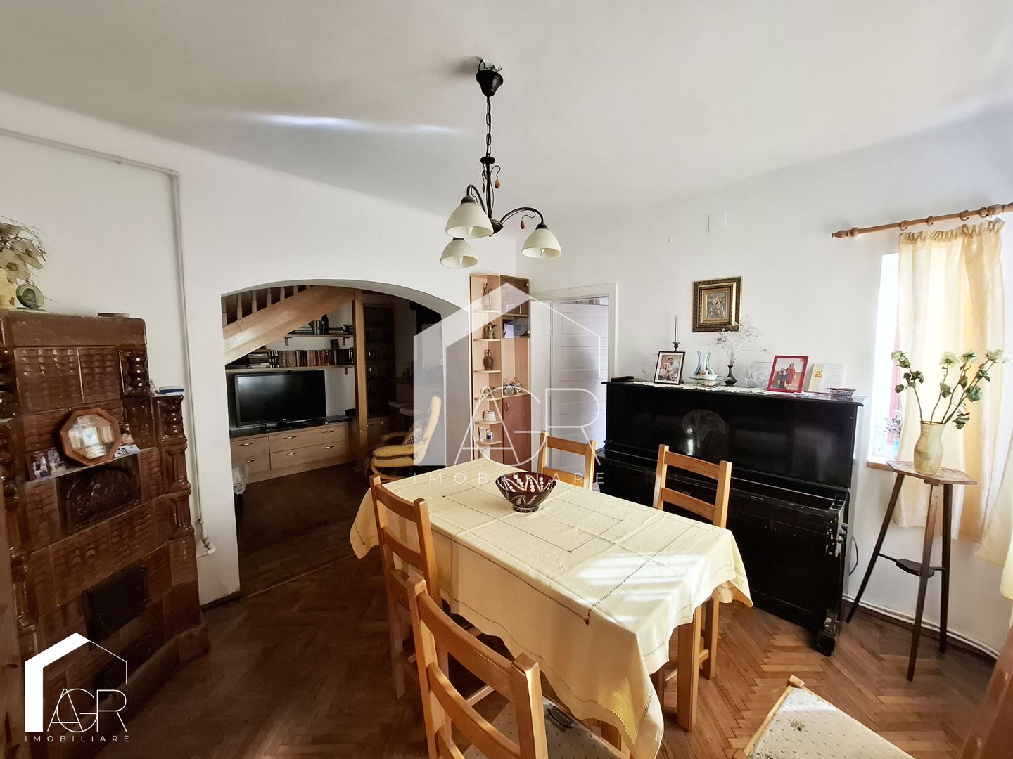 Casa tip duplex cu 6 camere, zona Republicii - Poză 7