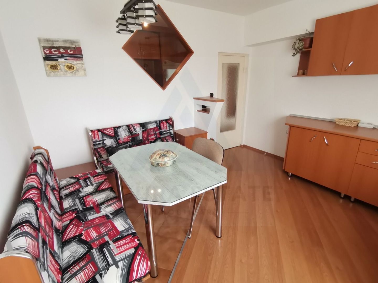 Apartament 4 camere 90 mp utili 2 băi 3 balcoane zona Ultracentrală - Poză 9