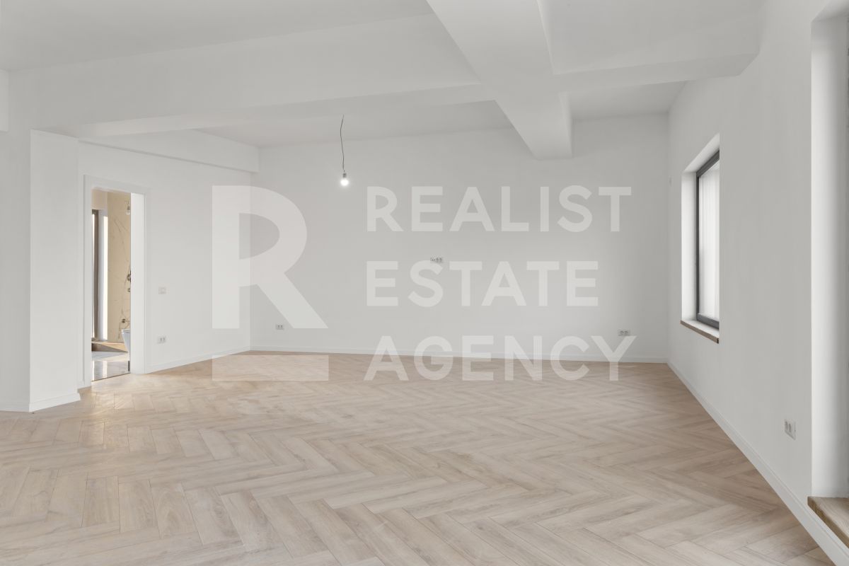 Casă nouă, spațioasă și elegantă, 7 camere, Lângă Pădurea Crețuleasca - Poză 8