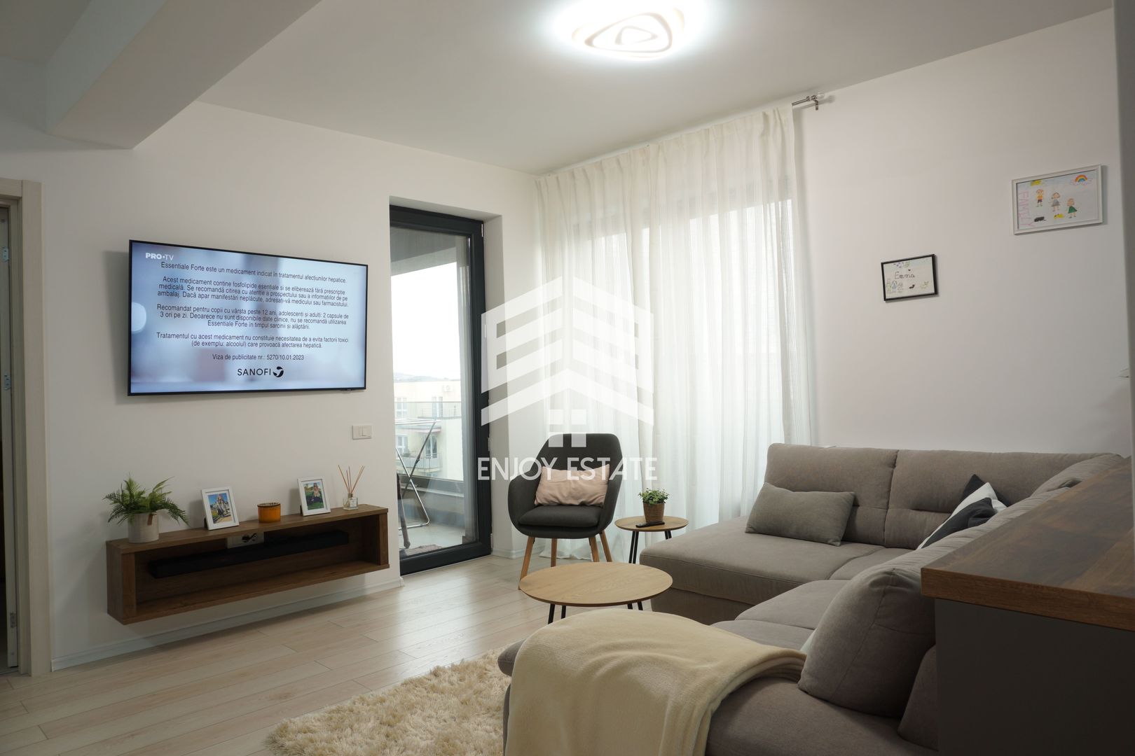 Apartament open space, etaj superior, mobilat si utilat modern - Poză 2