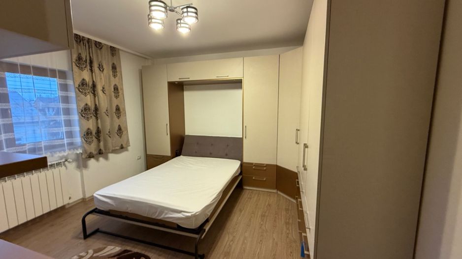 Apartament 3 camere de închiriat | Zonă centrală | Etaj 1 - Poză 5