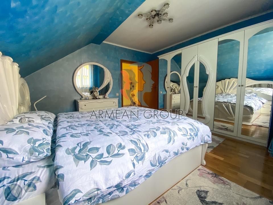 Casa mare de 5 camere - Poză 11