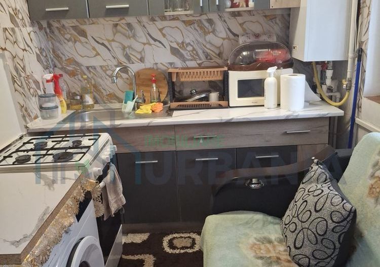 Apartament de vânzare, Tătărași, Iași – 1 cameră, etaj 4/4, mobilat și utilat - Poză 1
